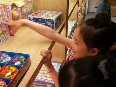 【小鬼約賞】我與企業面對面--記浦江縣實驗小學102中隊參觀浙江一正文化用品活動