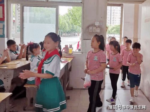 方城縣實驗小學助力實驗幼兒園開展幼小銜接活動