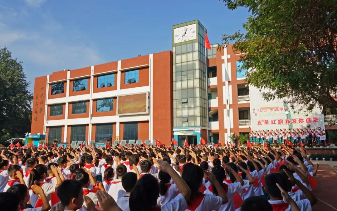 河南中小學開學第一課來啦!有你熟悉的場景嗎&hellip;