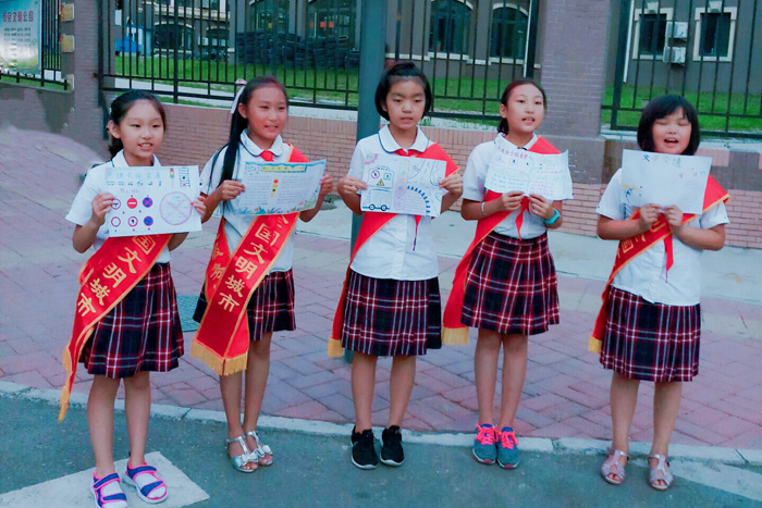 盛景小學開展&ldquo;小手拉大手 共守文明交通&rdquo;活動