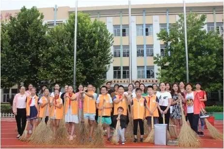 做最好的自己,讓世界因我而美麗 市實驗小學精彩紛呈迎新年