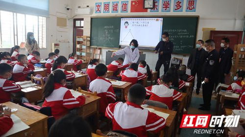 慈利縣金慈實驗小學 模擬食品安全突發事件 鍛煉團隊應急處理能力