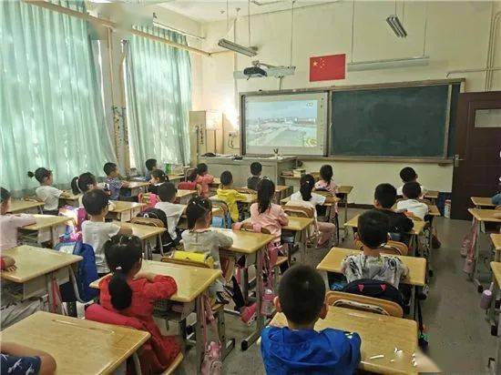 青島四方實驗小學舉行烈士紀念日主題教育活動